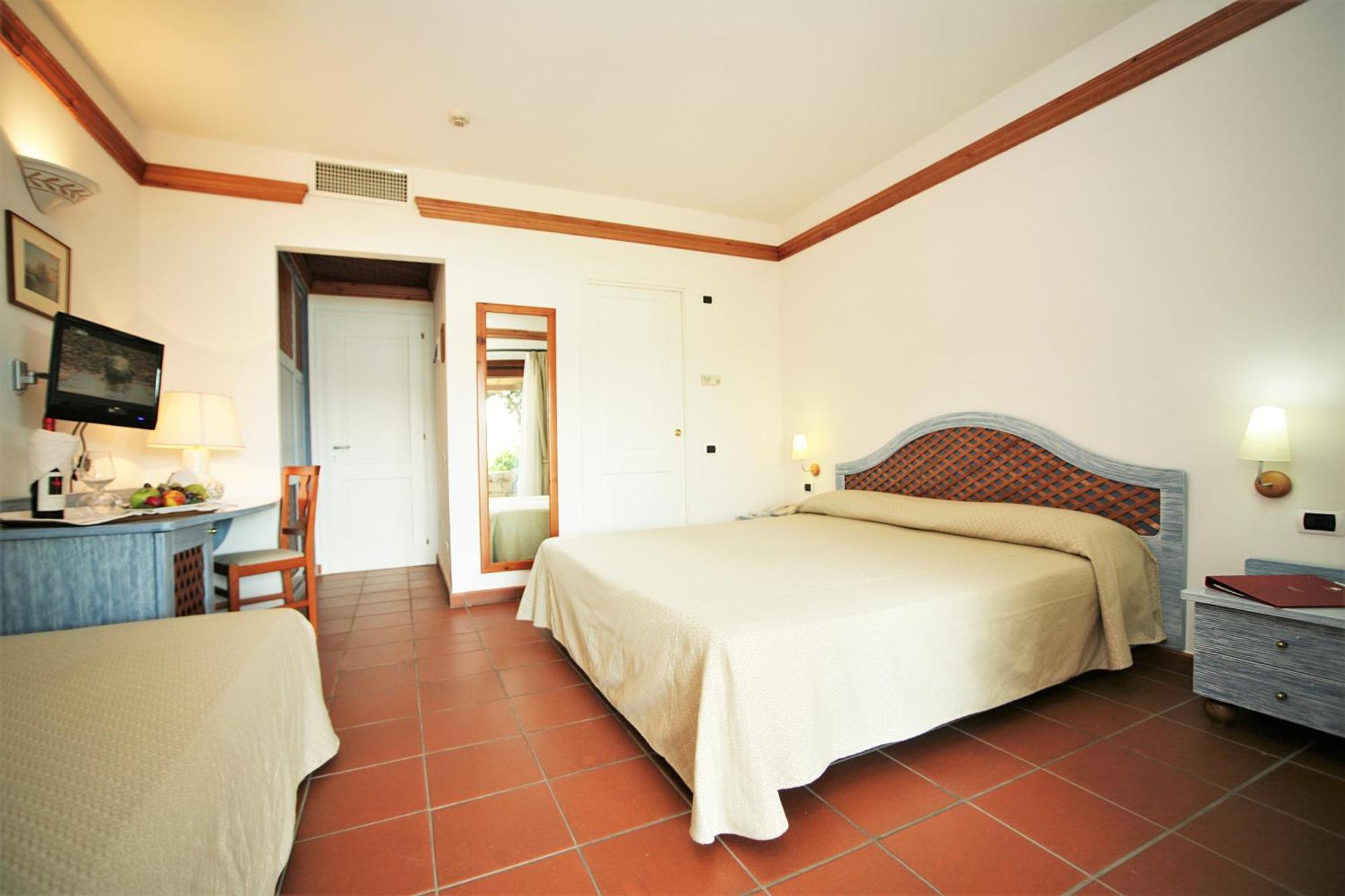 Hotel Palumbalza פורטו רוטונדו מראה חיצוני תמונה