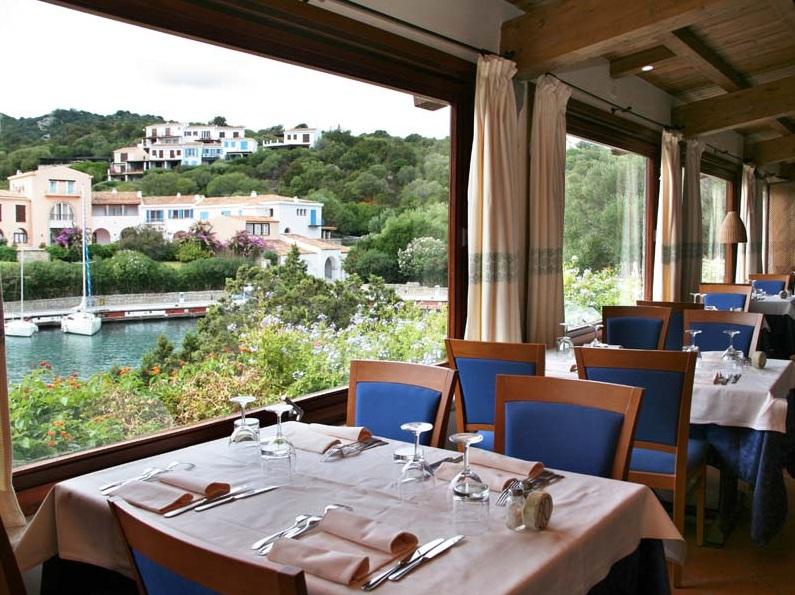 Hotel Palumbalza פורטו רוטונדו מסעדה תמונה