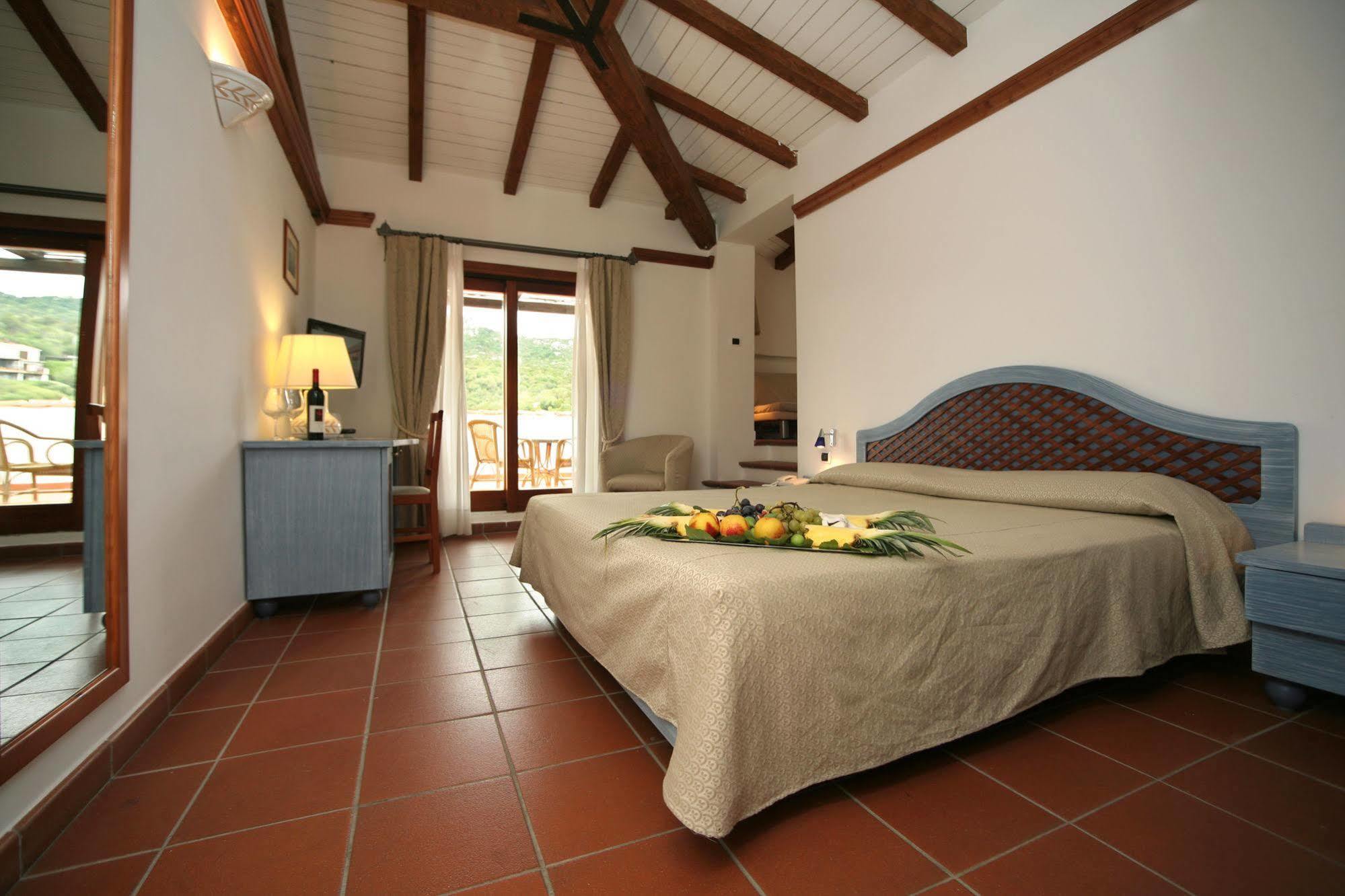 Hotel Palumbalza פורטו רוטונדו מראה חיצוני תמונה