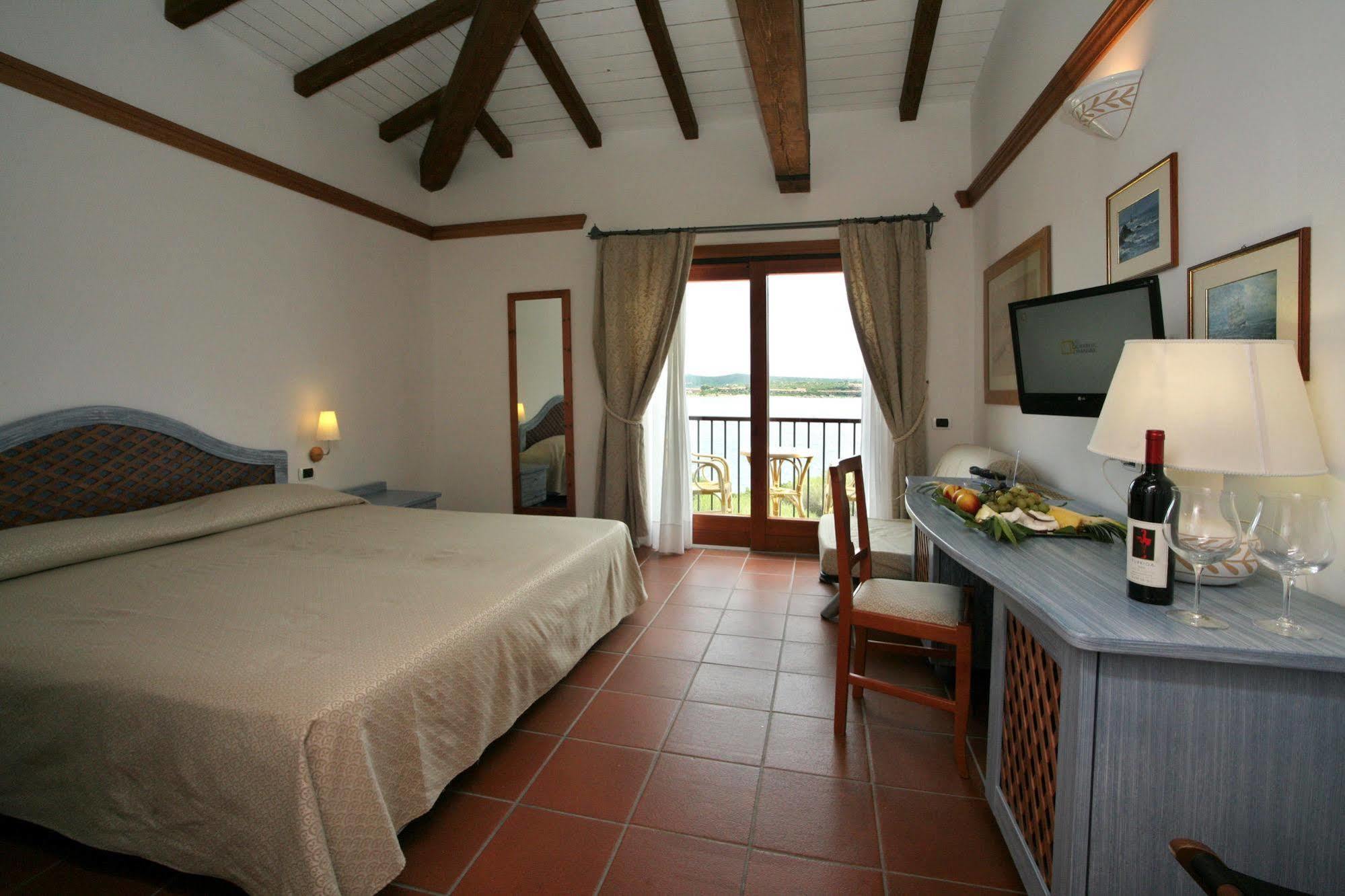 Hotel Palumbalza פורטו רוטונדו מראה חיצוני תמונה