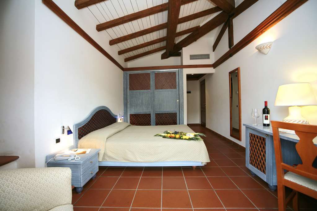 Hotel Palumbalza פורטו רוטונדו חדר תמונה